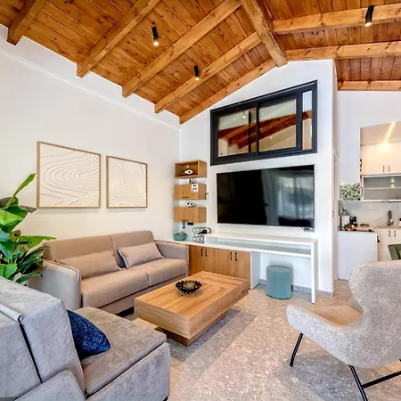 The Nest * Hriszí Aktí Haniá