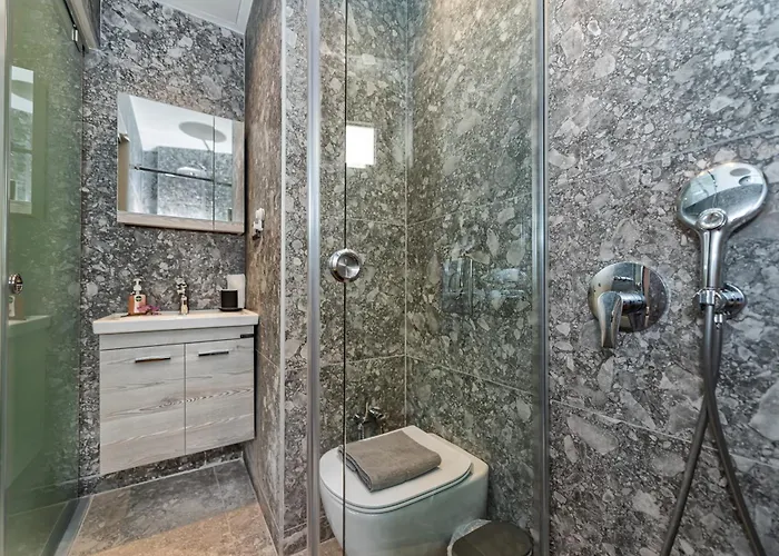 The Nest * Ханья